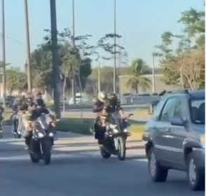 VÍDEO: Após morte de mecânico da Universo Off-Road Campos, amigos e familiares fazem cortejo emocionan