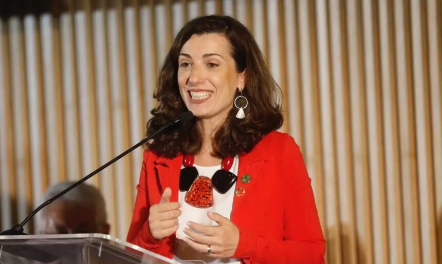 Ministra do Desenvolvimento Agrário entrega áreas ao MST para criação de novos assentamentos no Rio de Janeiro