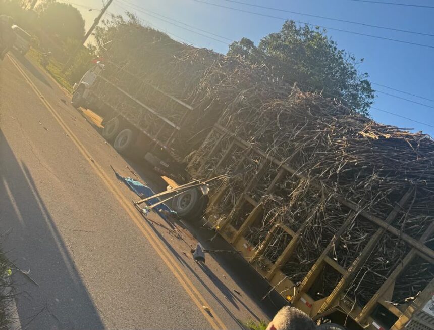 Caminhoneiro é atropelado e morre após descer de veículo para verificar pneu em São Francisco Caminhoneiro é atropelado e morre após descer de veículo para verificar pneu em São Francisco