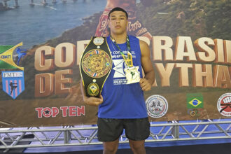 Atleta de São Francisco de Itabapoana conquista cinturão e ouro na Copa Brasil de Muay Thai