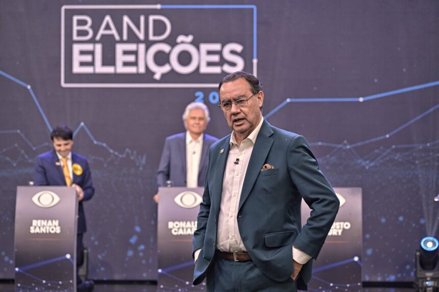 Augusto Cury dispara 9 pontos em uma semana, mostra nova pesquisa para presidente Augusto Cury dispara 9 pontos em uma semana, mostra nova pesquisa para presidente