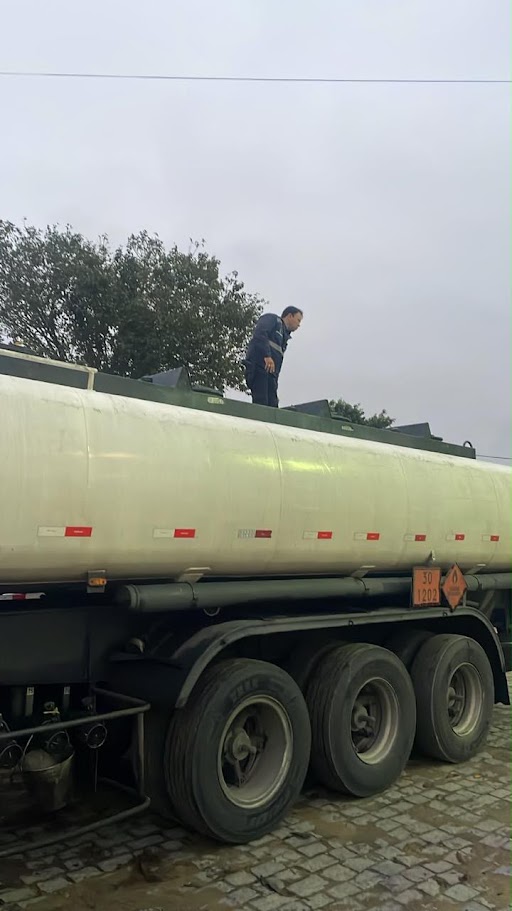 Fiscalização flagra irregularidades em transporte de diesel e autua empresa em Campos