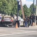 Acidente entre carros provoca capotamento e deixa uma pessoa ferida em Campos