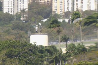 Mais de 10 cidades do estado suspendem aulas por alerta de vendaval