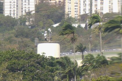 Mais de 10 cidades do estado suspendem aulas por alerta de vendaval