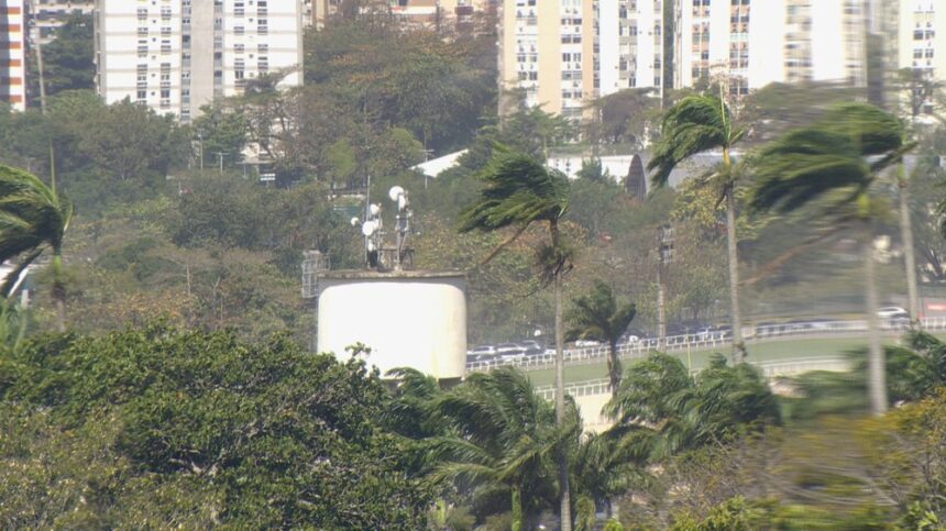 Mais de 10 cidades do estado suspendem aulas por alerta de vendaval