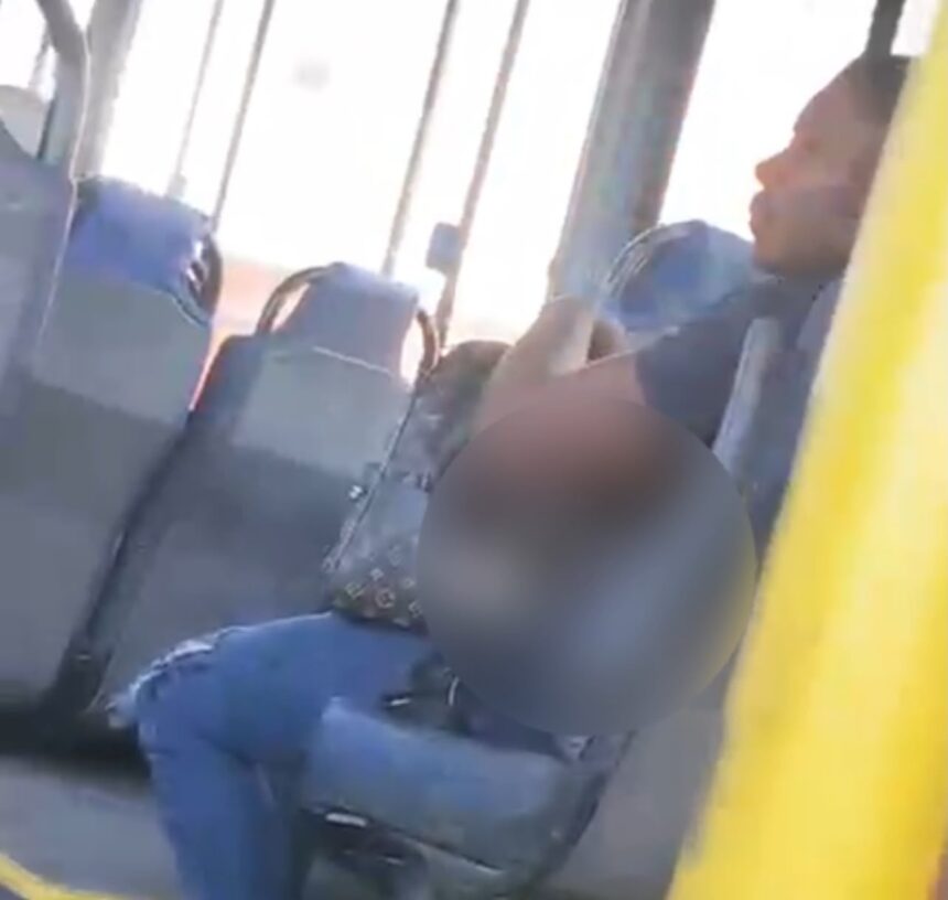 IMTT e São Salvador se pronunciam após repercussão de vídeo de homem se masturbando dentro de ônibus IMTT e São Salvador se pronunciam após repercussão de vídeo de homem se masturbando dentro de ônibus