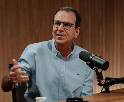 Candidato ao governo, Eduardo Paes apresenta propostas para modernizar transporte público no Estado