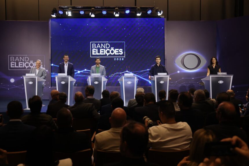Candidatos ao governo do Rio se enfrentam em primeiro debate