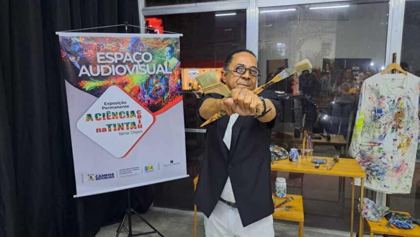Exposição ‘A Ciência Caiu na Tinta’ chega ao Palácio da Cultura em Campos