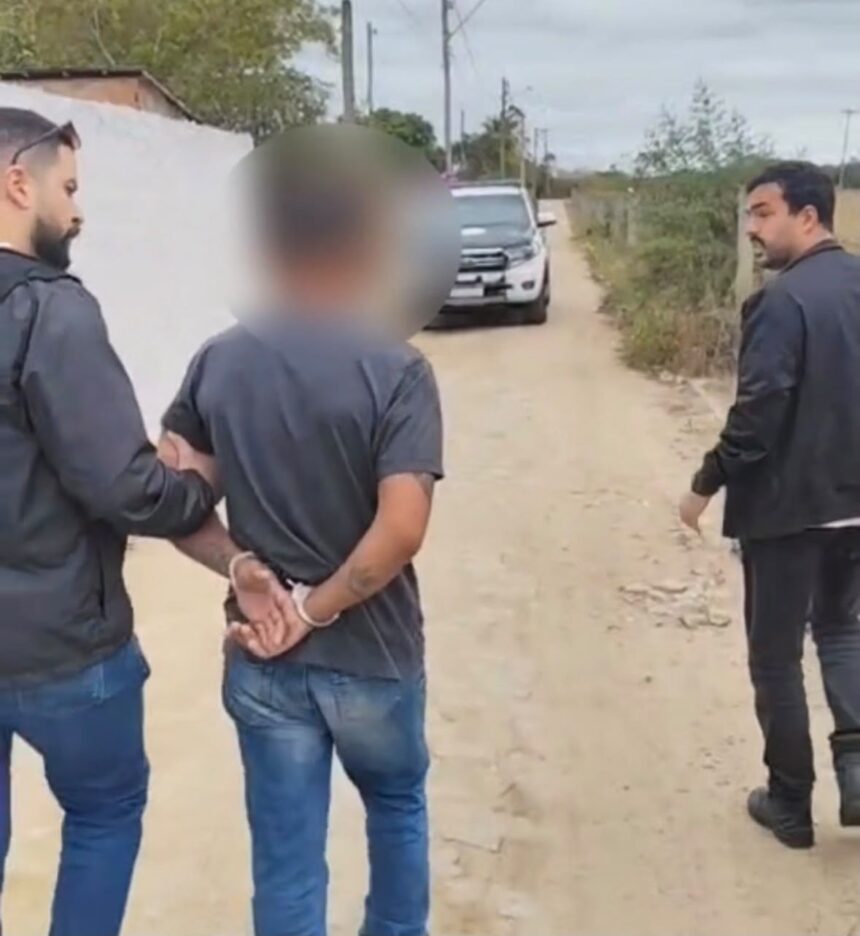 Polícia Civil prende homem que matou amante da ex-esposa após descobrir traição em Campos Polícia Civil prende homem que matou amante da ex-esposa após descobrir traição em Campos