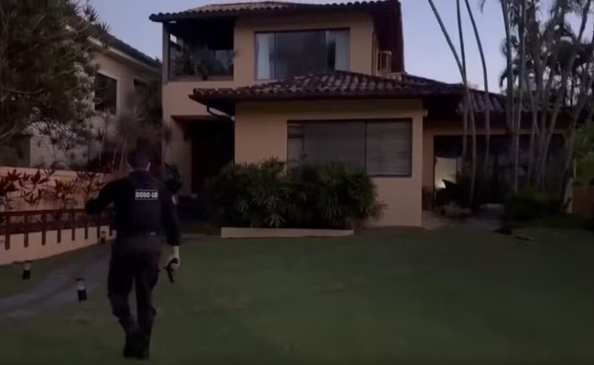 Polícia Civil desarticula esquema que usava igreja e falso banco digital para aplicar golpes no Rio Polícia Civil desarticula esquema que usava igreja e falso banco digital para aplicar golpes no Rio