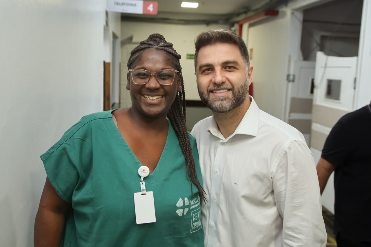 Em visita à Santa Casa, Wladimir destaca avanços na Saúde e defende mais recursos federais para Campos