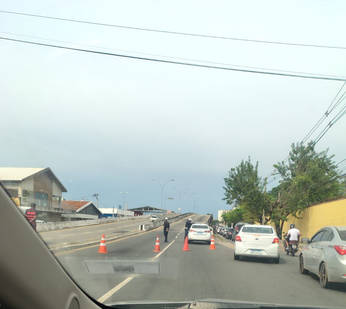 Saiba por que trecho da Ponte Rosinha, em Campos, está interditado nesta manhã