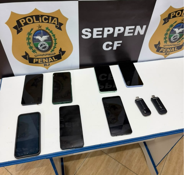 Polícia cumpre mandado contra colombiano que ameaçava ex-companheira mesmo preso em Campos Polícia cumpre mandado contra colombiano que ameaçava ex-companheira mesmo preso em Campos