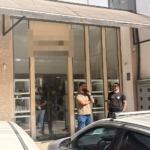 Polícia cumpre mandados de busca e apreensão contra joalheria que teria comprado joias roubadas em Campos