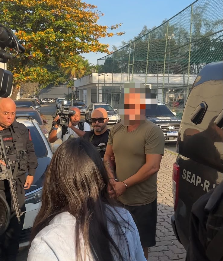VÍDEO: Polícia faz operação contra esquema de entrada de drogas e celulares em presídios do Rio VÍDEO: Polícia faz operação contra esquema de entrada de drogas e celulares em presídios do Rio