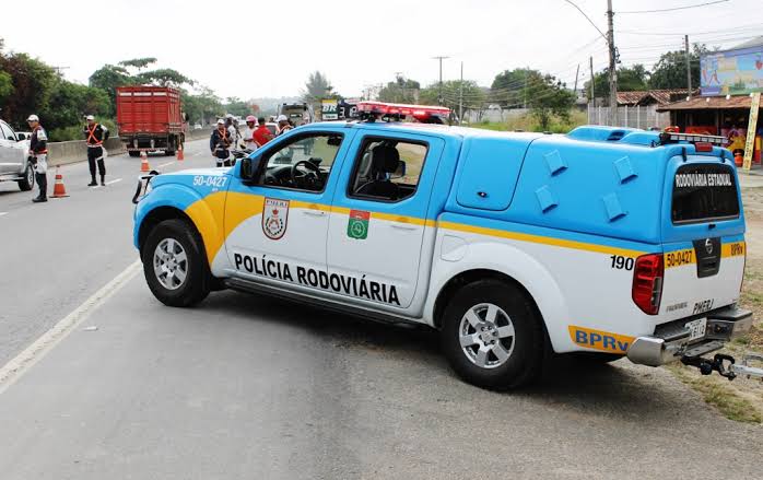 Polícia fará bloqueio na RJ-158 em Campos devido ao show de Ana Castela em São Fidélis Polícia fará bloqueio na RJ-158 em Campos devido ao show de Ana Castela em São Fidélis