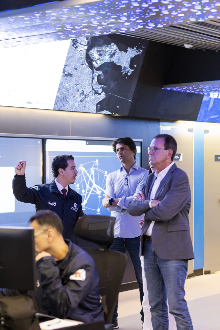 Paes promete espalhar câmeras inteligentes e barreiras digitais por todo o Estado do Rio