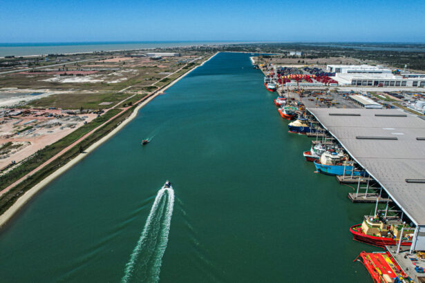 Porto do Açu supera R$ 9 bilhões em investimentos e lidera exportação de petróleo no Brasil