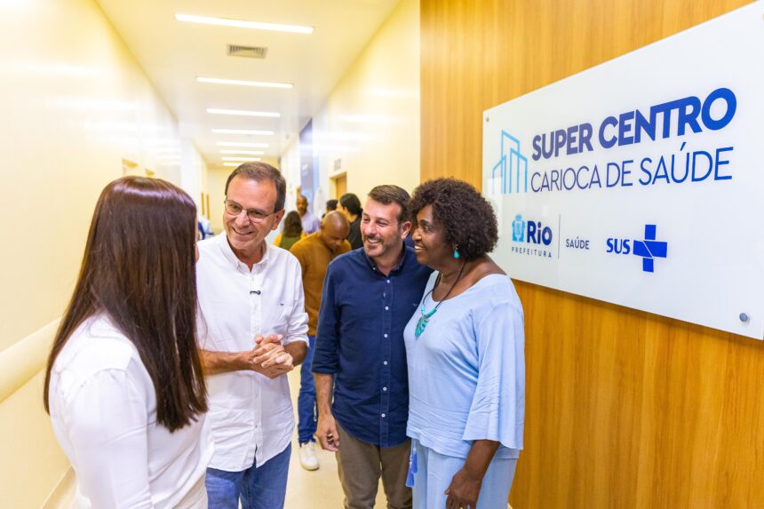 Líder nas pesquisas, Eduardo Paes promete oito Super Centros de Especialidades para reduzir filas na saúde do RJ Líder nas pesquisas, Eduardo Paes promete oito Super Centros de Especialidades para reduzir filas na saúde do RJ