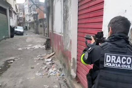 Operação contra o Comando Vermelho no Rio tem cinco presos e menor apreendido