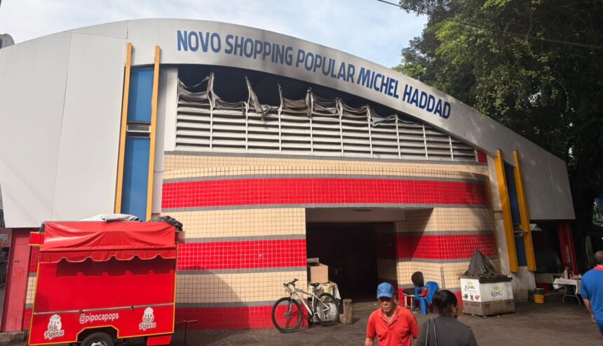 VÍDEO: Comerciantes prejudicados por incêndio no Shopping Popular falam em tragédia e prejuízo de mais de R$ 100 mil