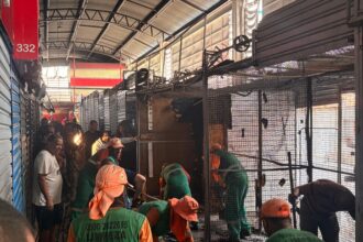 Vistoria do Corpo de Bombeiros constatou irregularidades nos sistemas preventivos de incêndio do Shopping Popular de Campos