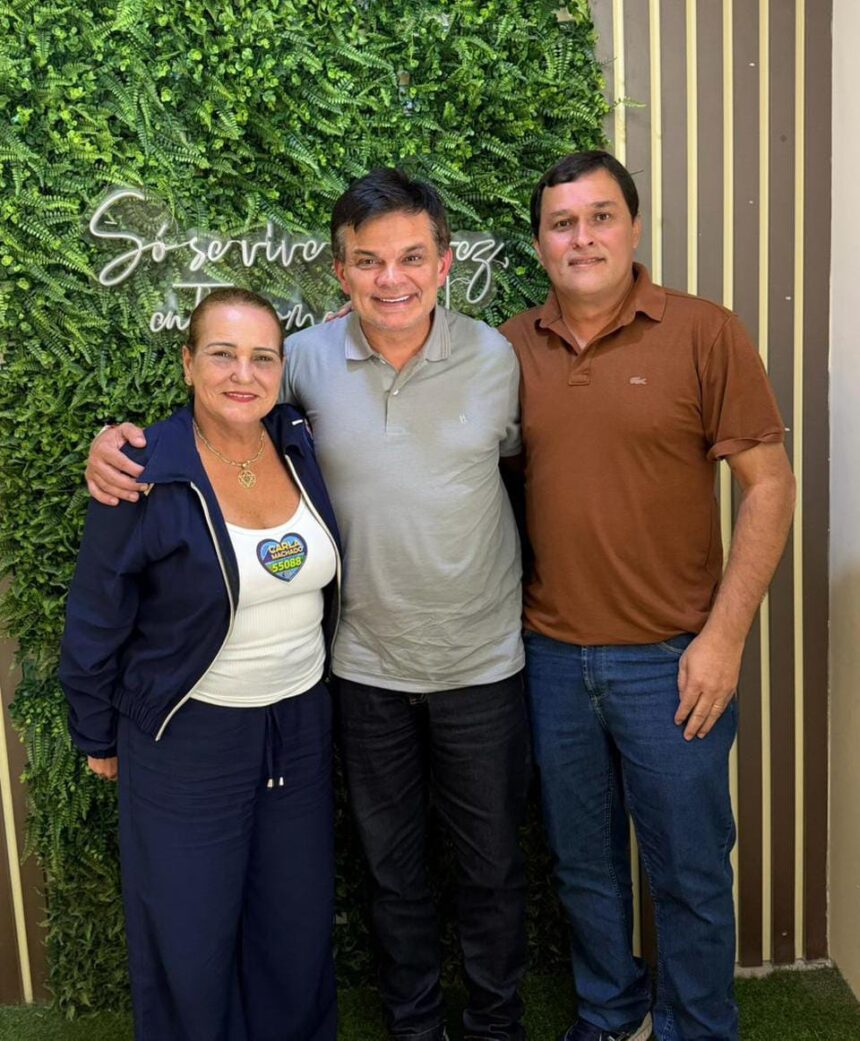 Dimas Gadelha busca reeleição e tem alianças estratégicas em SJB Dimas Gadelha busca reeleição e tem alianças estratégicas em SJB