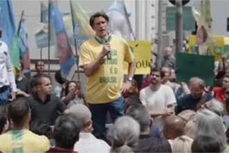 PF faz operação para investigar suposto desvio de emendas para filme que homenageia Jair Bolsonaro
