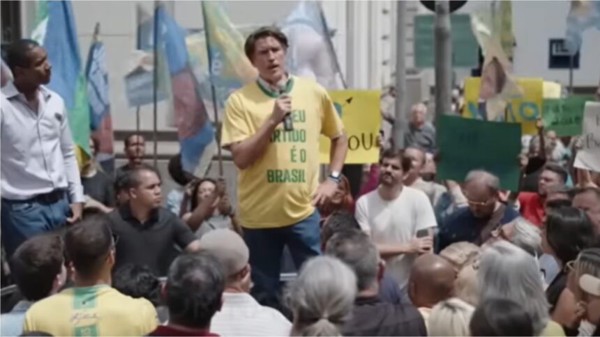 PF faz operação para investigar suposto desvio de emendas para filme que homenageia Jair Bolsonaro