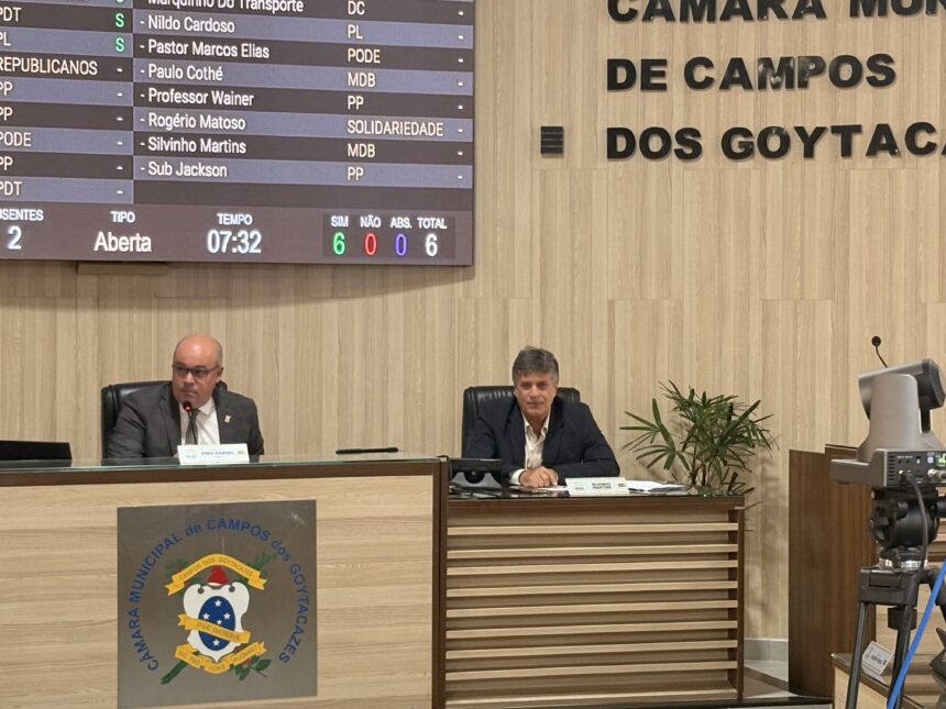 Silvinho Martins é eleito presidente da Câmara de Campos com votação unânime