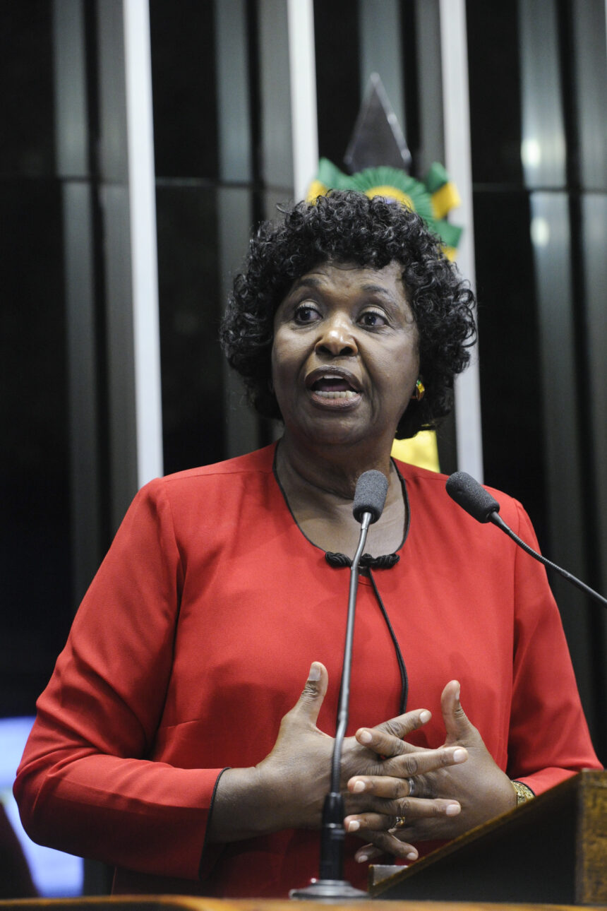 Benedita promete, caso eleita, atuar para reduzir filas do SUS