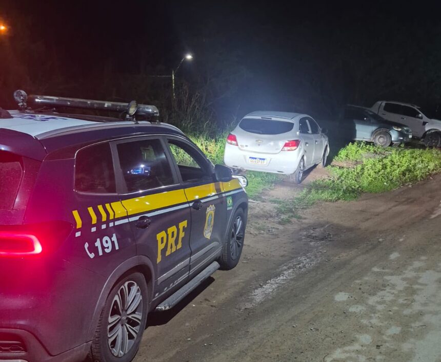 PRF prende suspeitos durante tentativa de roubo a caixa-cofre de estabelecimento em Campos PRF prende suspeitos durante tentativa de roubo a caixa-cofre de estabelecimento em Campos