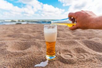 Ao contrário de outros Estados, Rio permitirá venda de bebidas alcoólicas no domingo