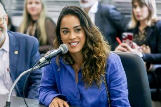 Ana Paula Mendes atribui eleição à confiança dos telespectadores: “Não tive apoio de nenhum prefeito”