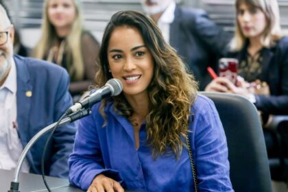Ana Paula Mendes atribui eleição à confiança dos telespectadores: “Não tive apoio de nenhum prefeito”