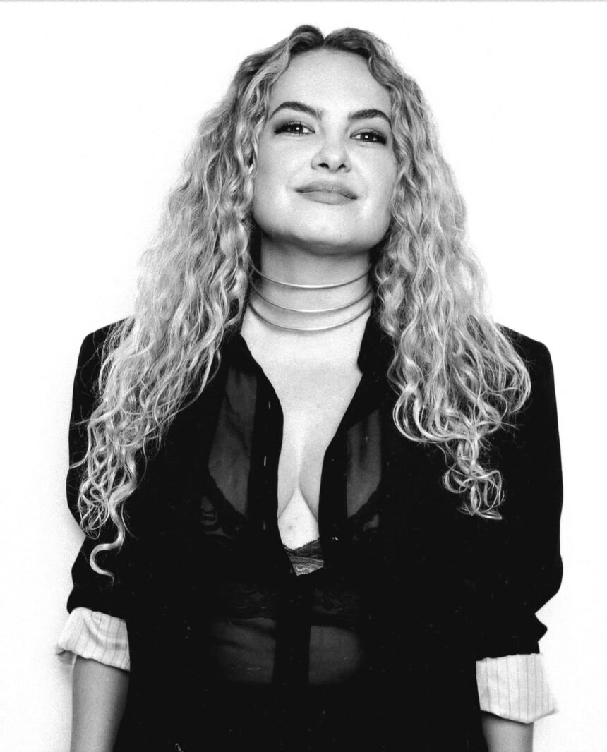 Morre aos 39 anos Lua Blanco, atriz e cantora que marcou geração com a novela “Rebelde” Morre aos 39 anos Lua Blanco, atriz e cantora que marcou geração com a novela “Rebelde”