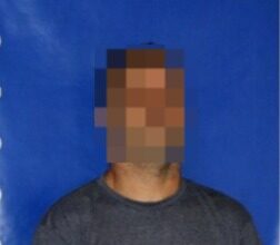 Homem é preso em Campos após descumprir medida protetiva, ameaçar matar mulher e chamar Lei Maria da Penha de “farsa”