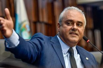 Jair Bittencourt será o secretário de Governo escolhido por Douglas Ruas, segundo jornalista