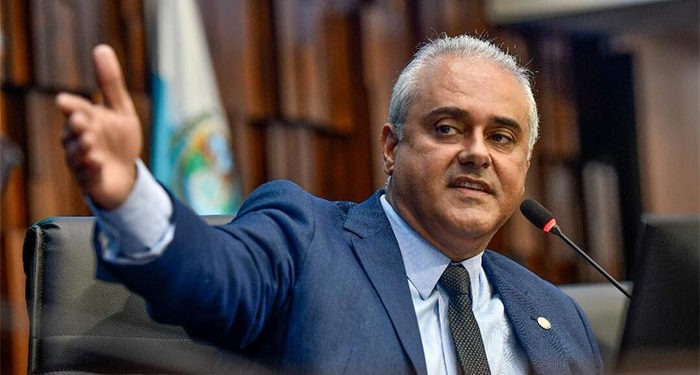 Jair Bittencourt será o secretário de Governo escolhido por Douglas Ruas, segundo jornalista Jair Bittencourt será o secretário de Governo escolhido por Douglas Ruas, segundo jornalista