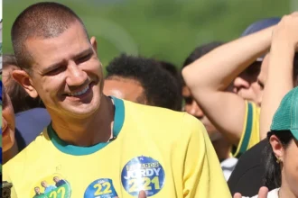 Governador eleito Douglas Ruas confirma presença em carreata de Flávio Bolsonaro em Campos