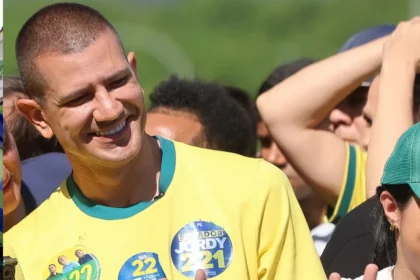 Governador eleito Douglas Ruas confirma presença em carreata de Flávio Bolsonaro em Campos