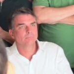 Flávio Bolsonaro não reconhece resultado e diz que irá pedir anulação das eleições após extensão do horário de votação