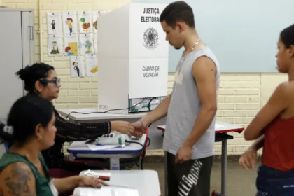 Eleições 2026: veja o que levar, ordem de votação e principais orientações para este domingo
